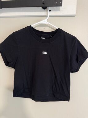 Kith Black Cropped Logo Tee